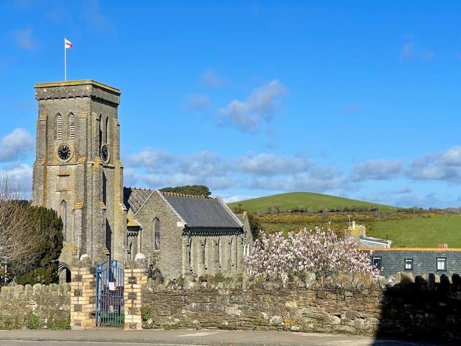 Salcombe - 2 Bedroom Flat, Fantastic Harbour Views Exterior foto